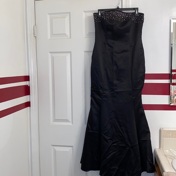 David’s Bridal Vintage formal  Mermaid Dress